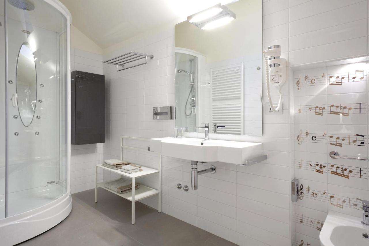Santa Cesarea Residence Luxury Suite - La Vetta Del Sasso Barisano Matera Exterior photo