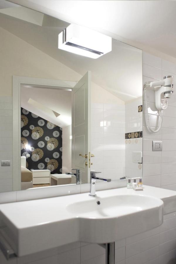 Santa Cesarea Residence Luxury Suite - La Vetta Del Sasso Barisano Matera Exterior photo